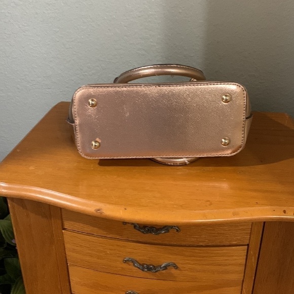 Anne Klein dome bag - Picture 5 of 6